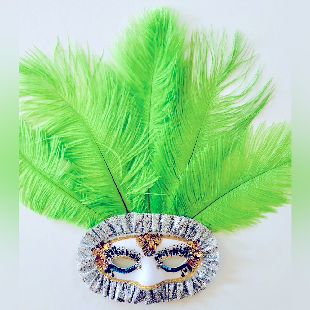 Beaded eye mask grn ostrich feathers Carnevale Masquerade Mardi Gras Halloween